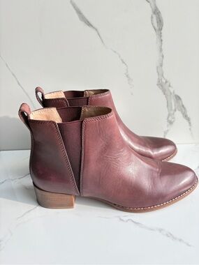 Madewell sz 6.5 Carina Chelsea Boot Dark Cabernet Ankle Bootie Burgundy